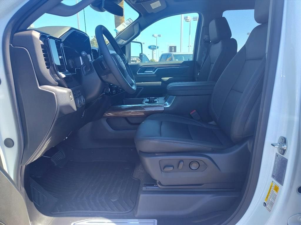 2026 Chevrolet Silverado 2500 HD — detail view