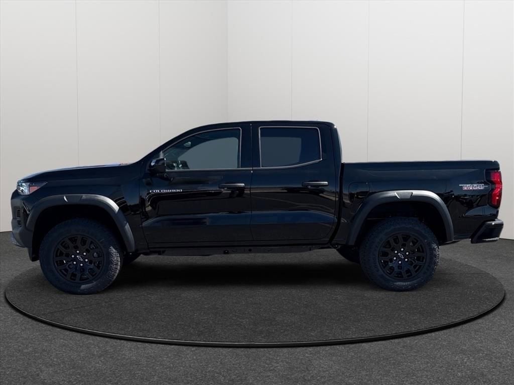 2026 Chevrolet Colorado — side profile view