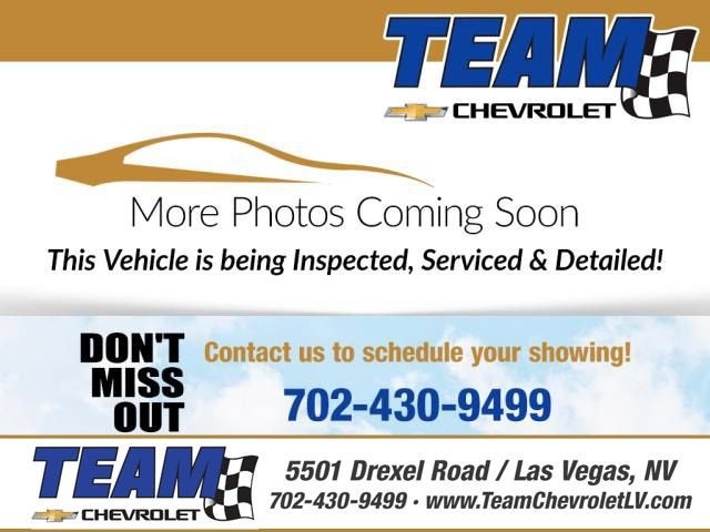 2025 Chevrolet Traverse LT in Mosaic Black Metallic — front three-quarter view