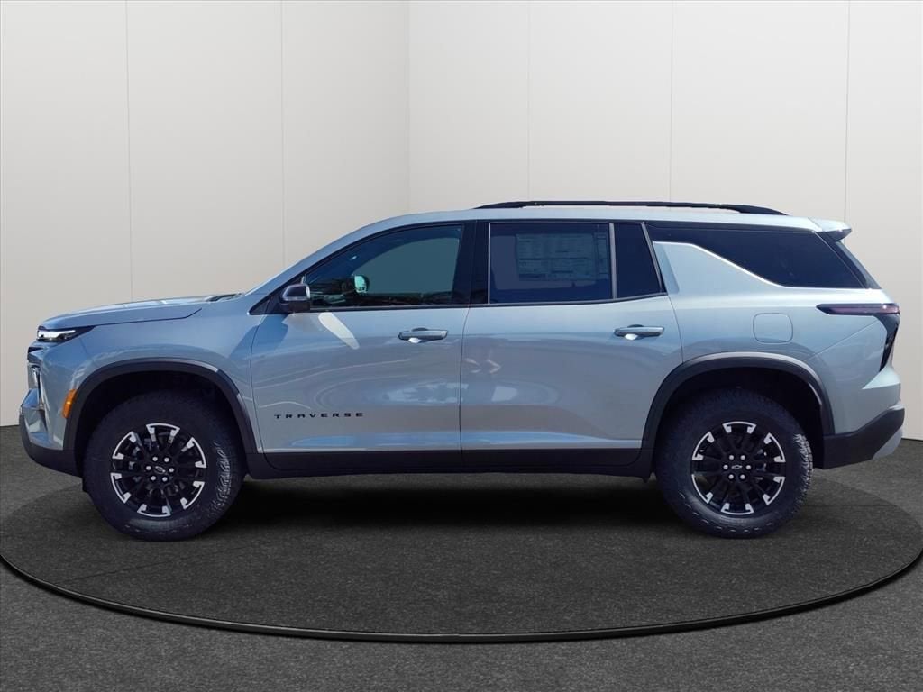 2026 Chevrolet Traverse — side profile view