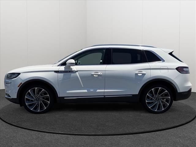 2022 Lincoln Nautilus — side profile view