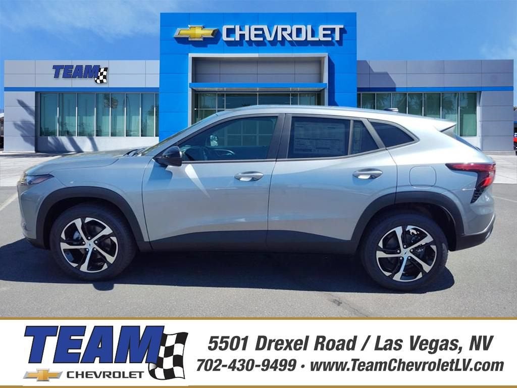2026 Chevrolet Trax 1RS in Sterling Gray Metallic — front three-quarter view